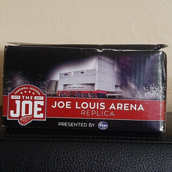 NHL Joe Louis Arena Replica - Picture 5 of 7